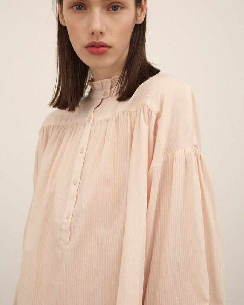 Bella Shirt Line in the color Vanilla 🤍