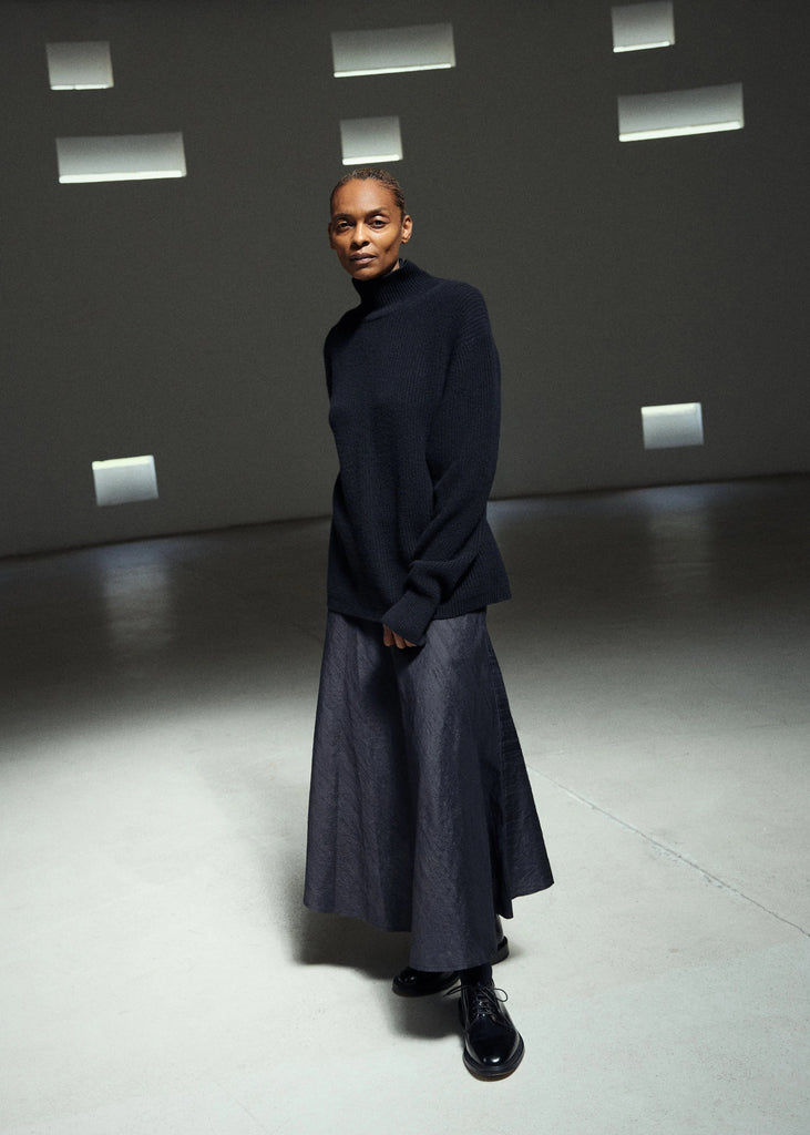 Bea Skirt Silk | Black Navy - Skjønn Concept Store