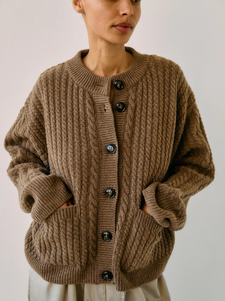 Gertrud Cable Cardigan | Coffee Melange - Skjønn Concept Store