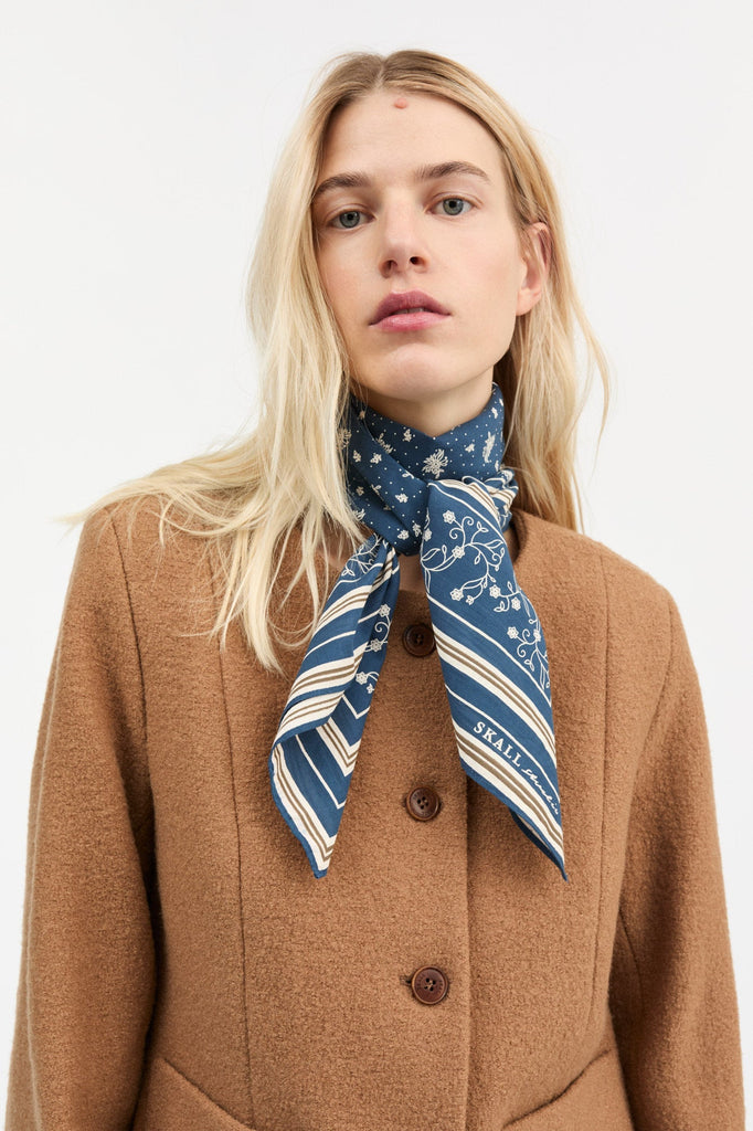 Skall Classic Scarf 90x90 | Dark Navy - Skjønn Concept Store