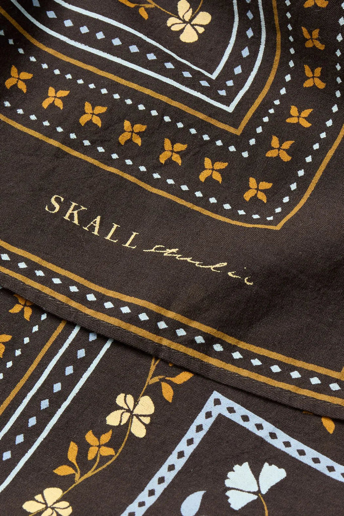 Skall Floral Scarf 55x55 | Dark Brown - Skjønn Concept Store