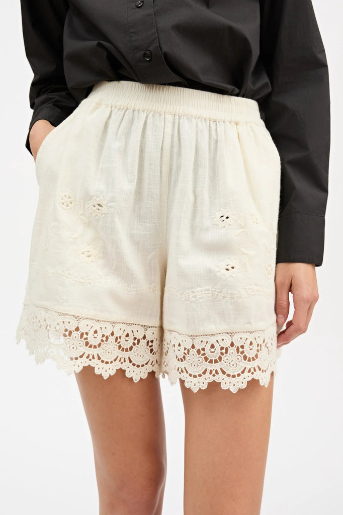 Tallulah Shorts | Antique White - Skjønn Concept Store