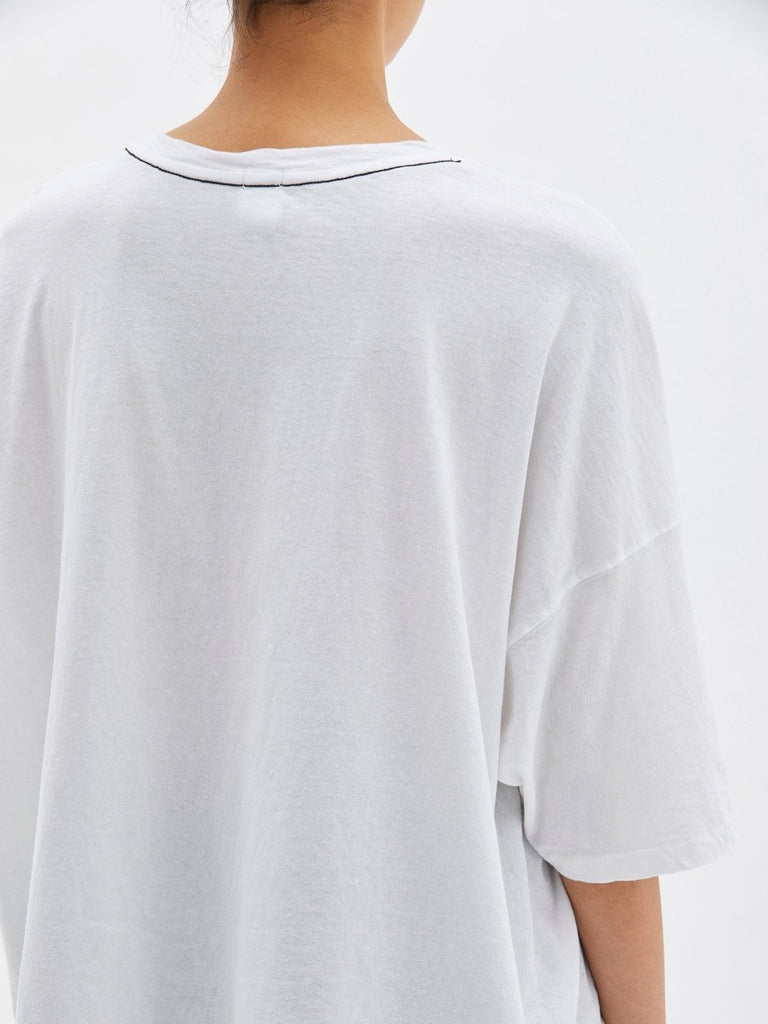 Slouch Side Step S/S T-Shirt | White - Skjønn Concept Store